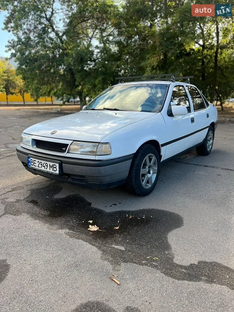Opel Vectra, 1989