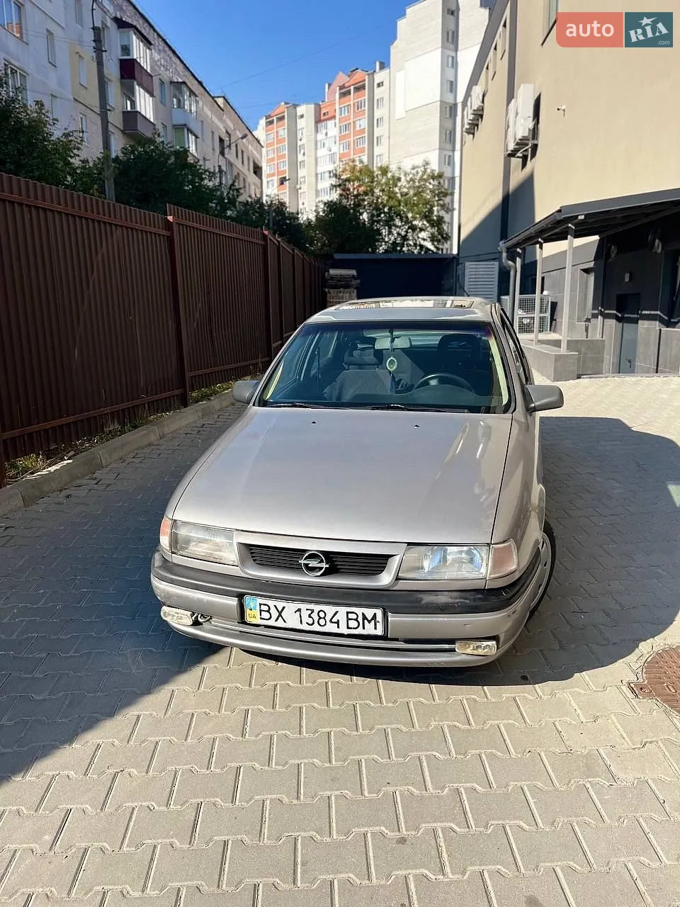 Opel Vectra, 1989