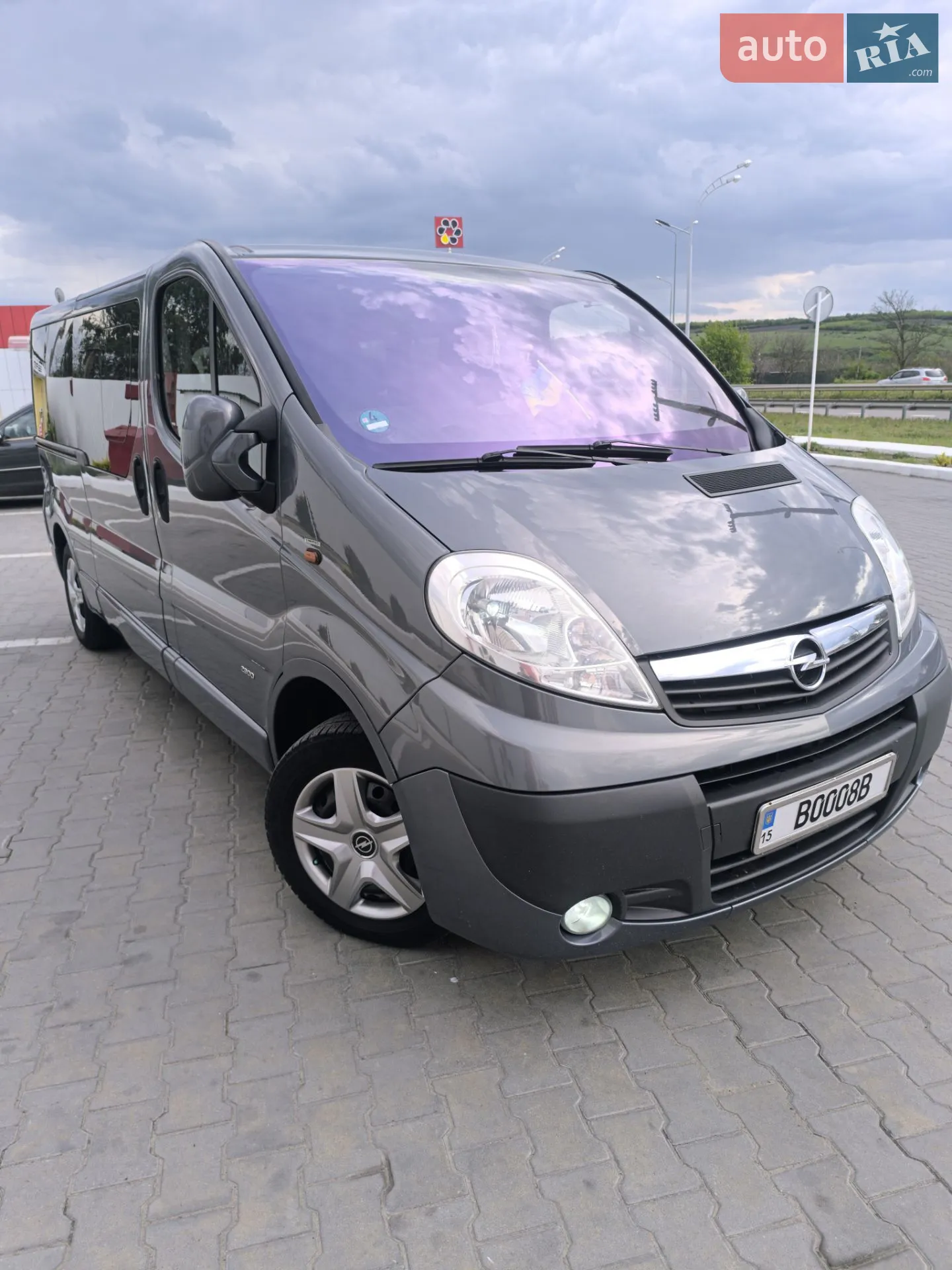 Opel Vivaro, 2011
