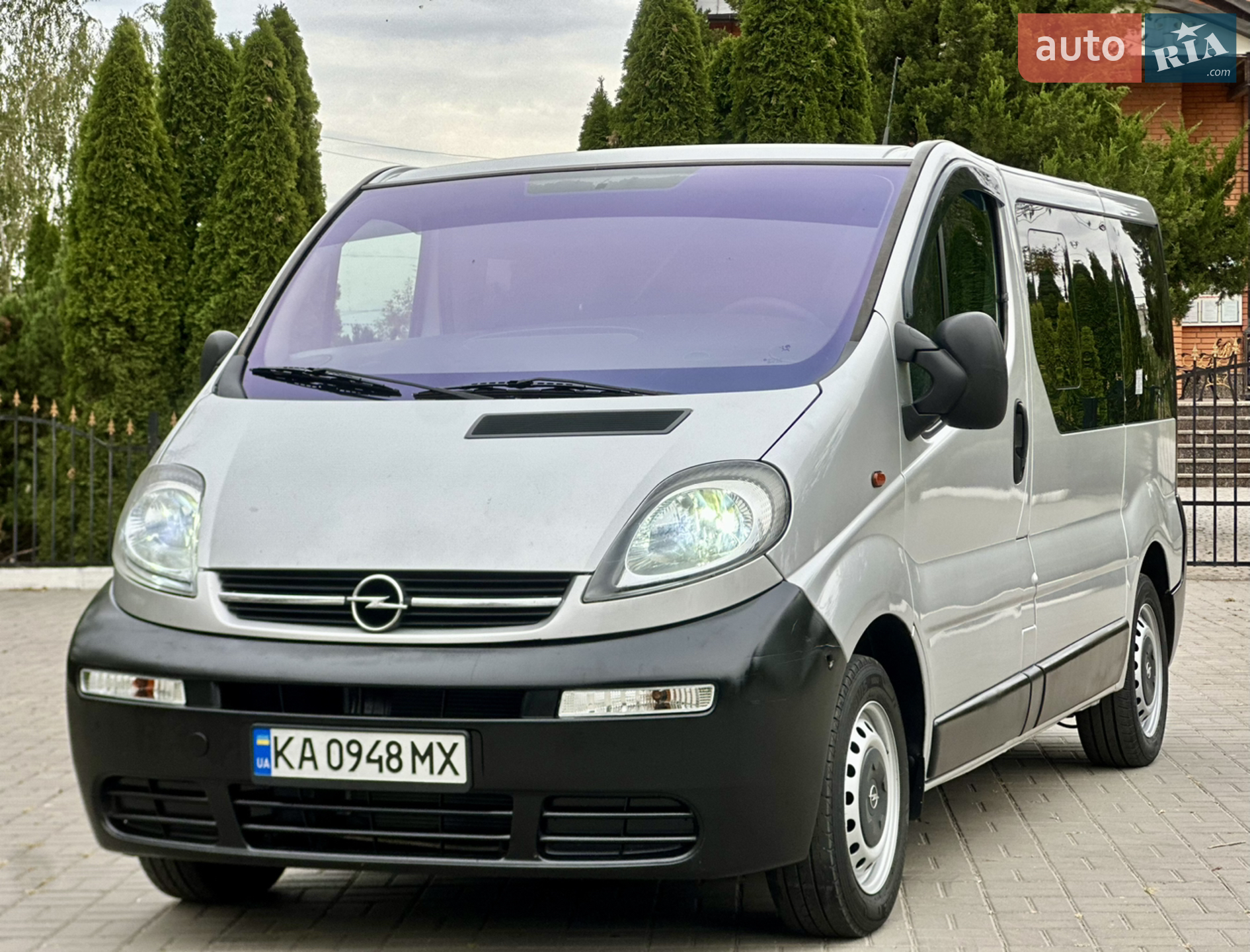Opel Vivaro, 2004