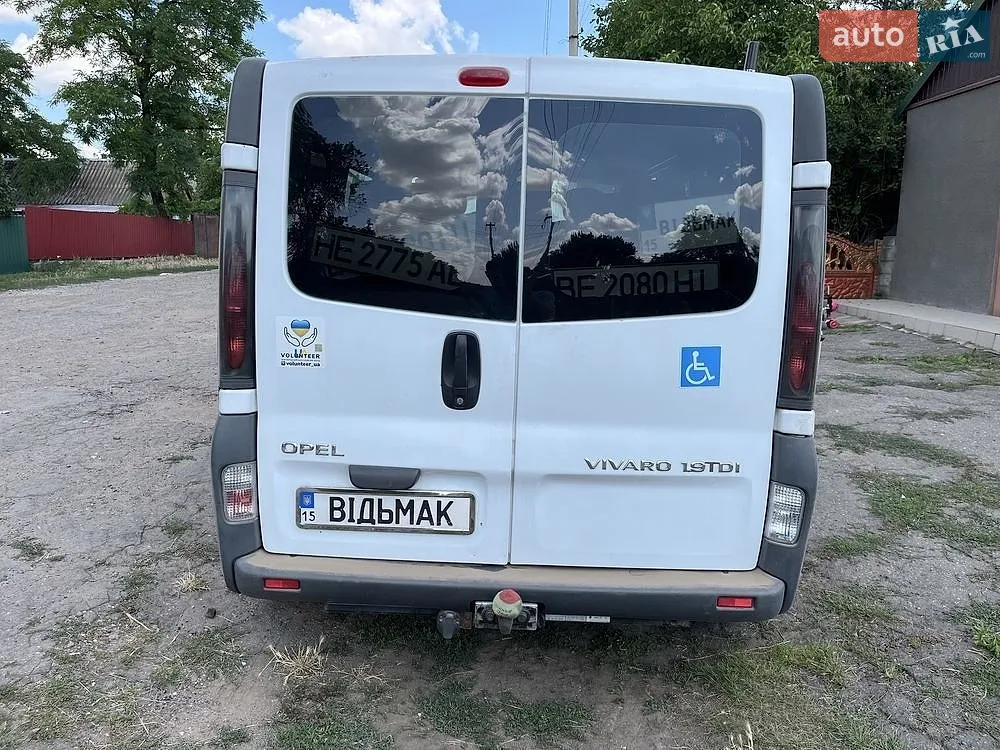 Opel Vivaro, 2004