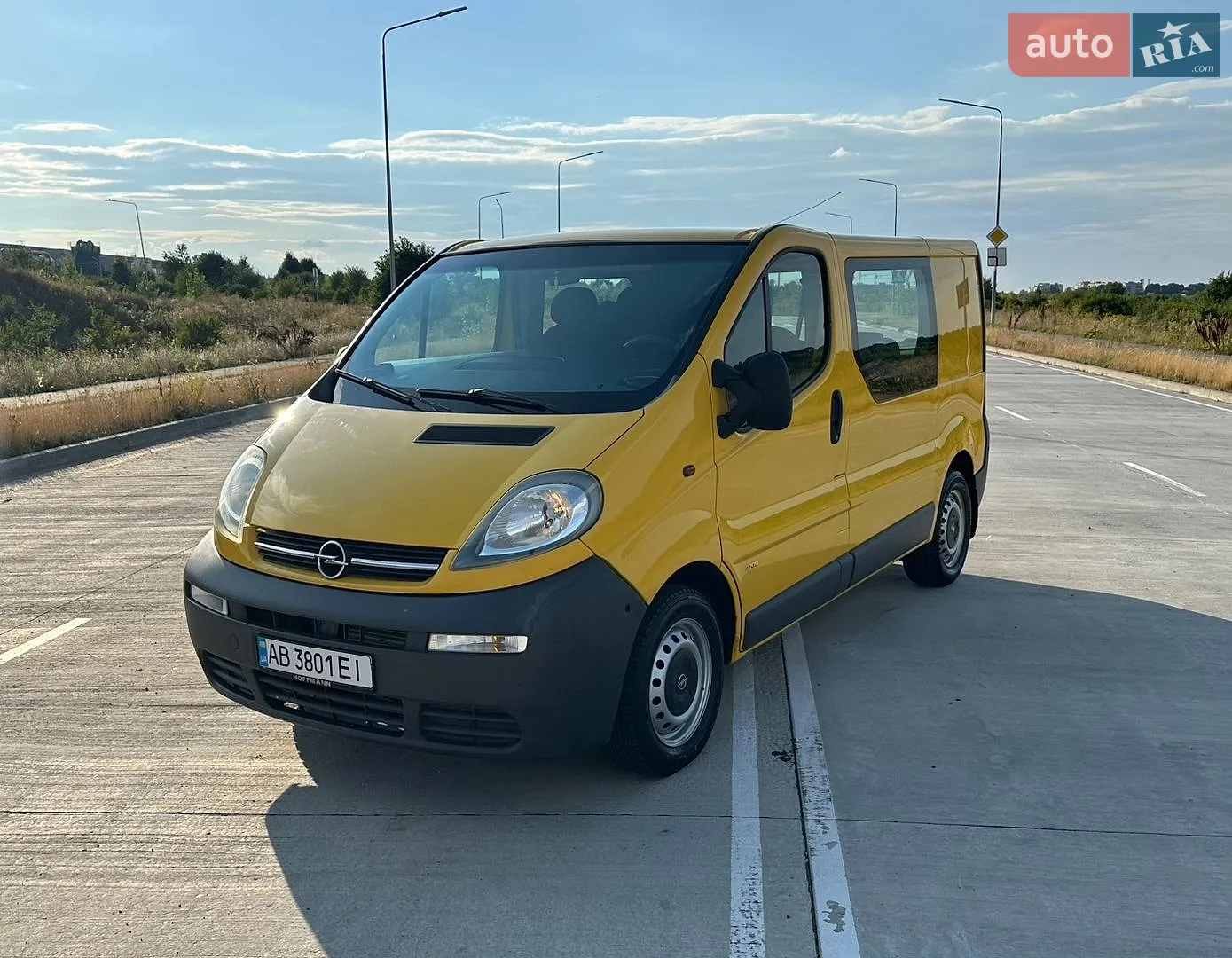 Opel Vivaro, 2004