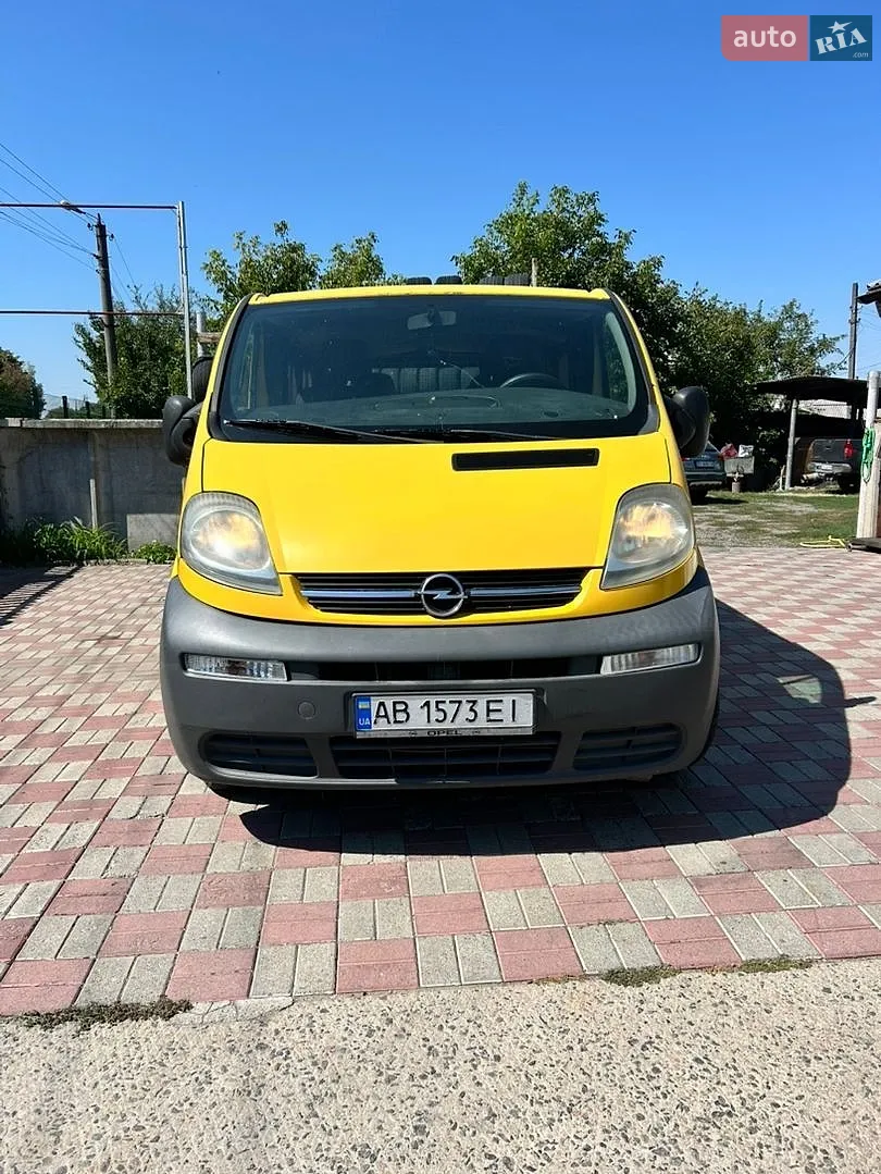 Opel Vivaro, 2004