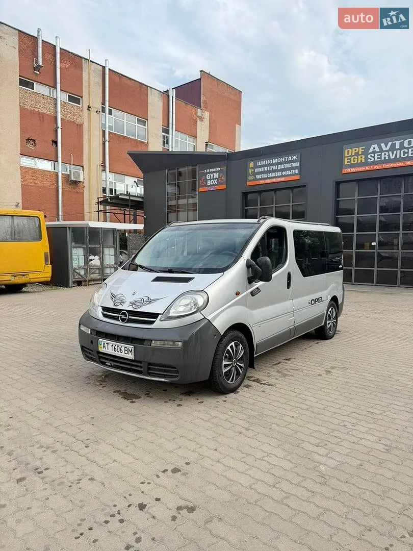 Opel Vivaro, 2002
