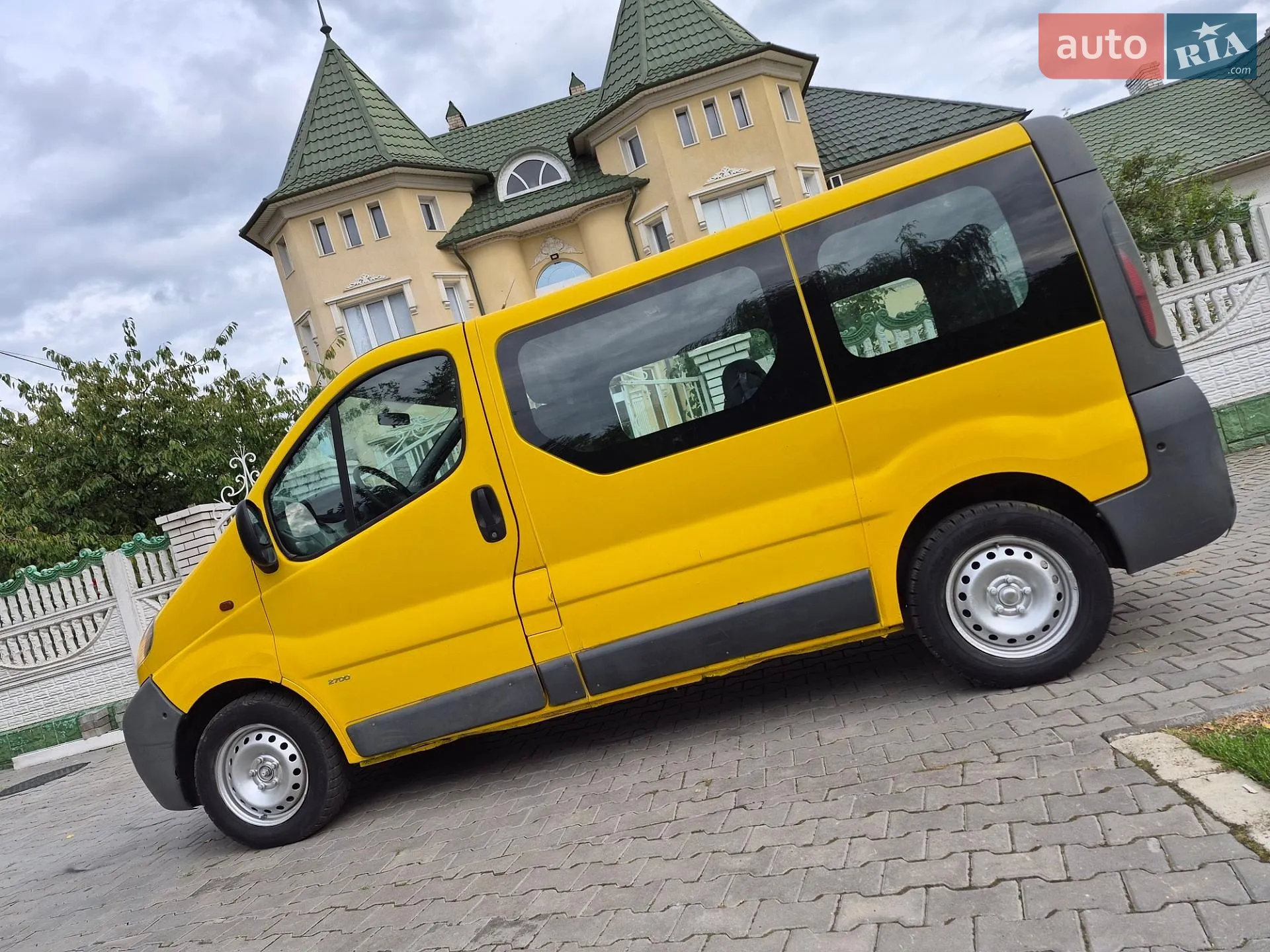 Opel Vivaro, 2004