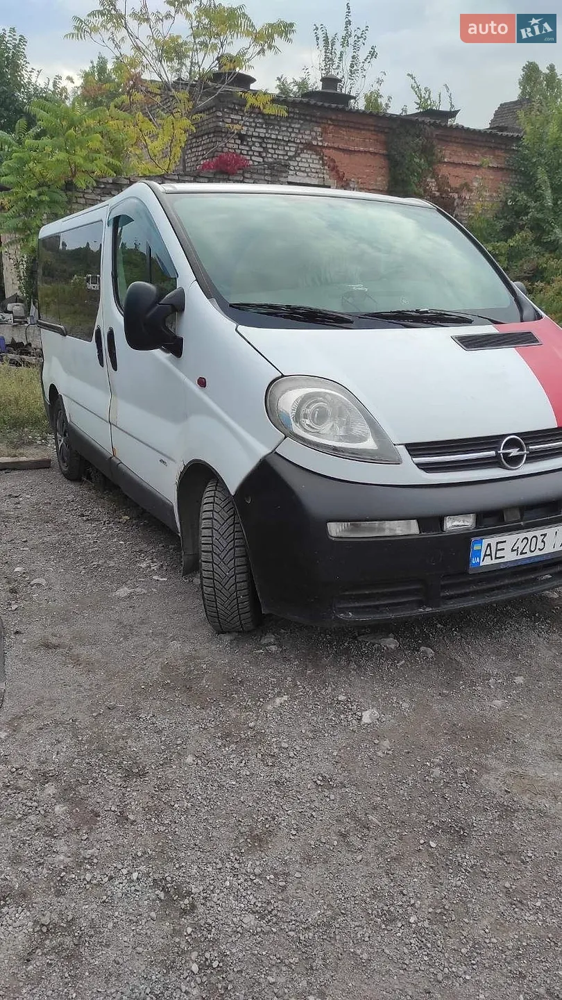 Opel Vivaro, 2002