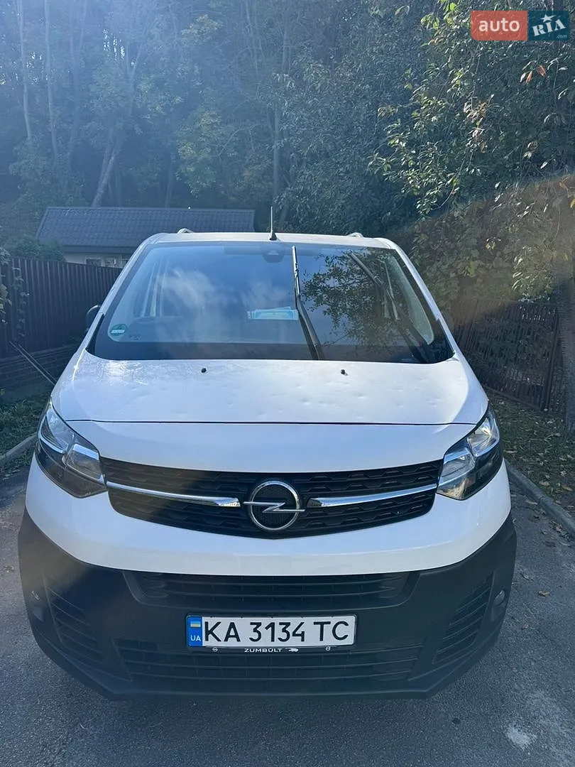 Opel Zafira Life, 2020