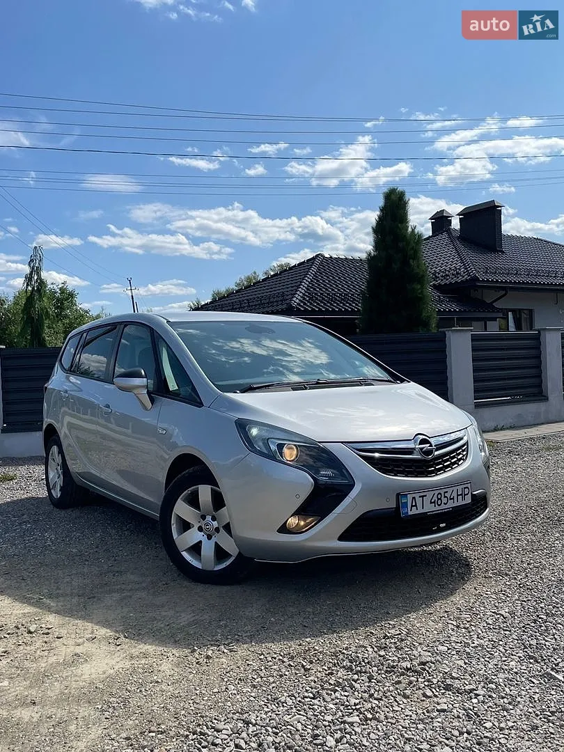 Opel Zafira Tourer, 2014