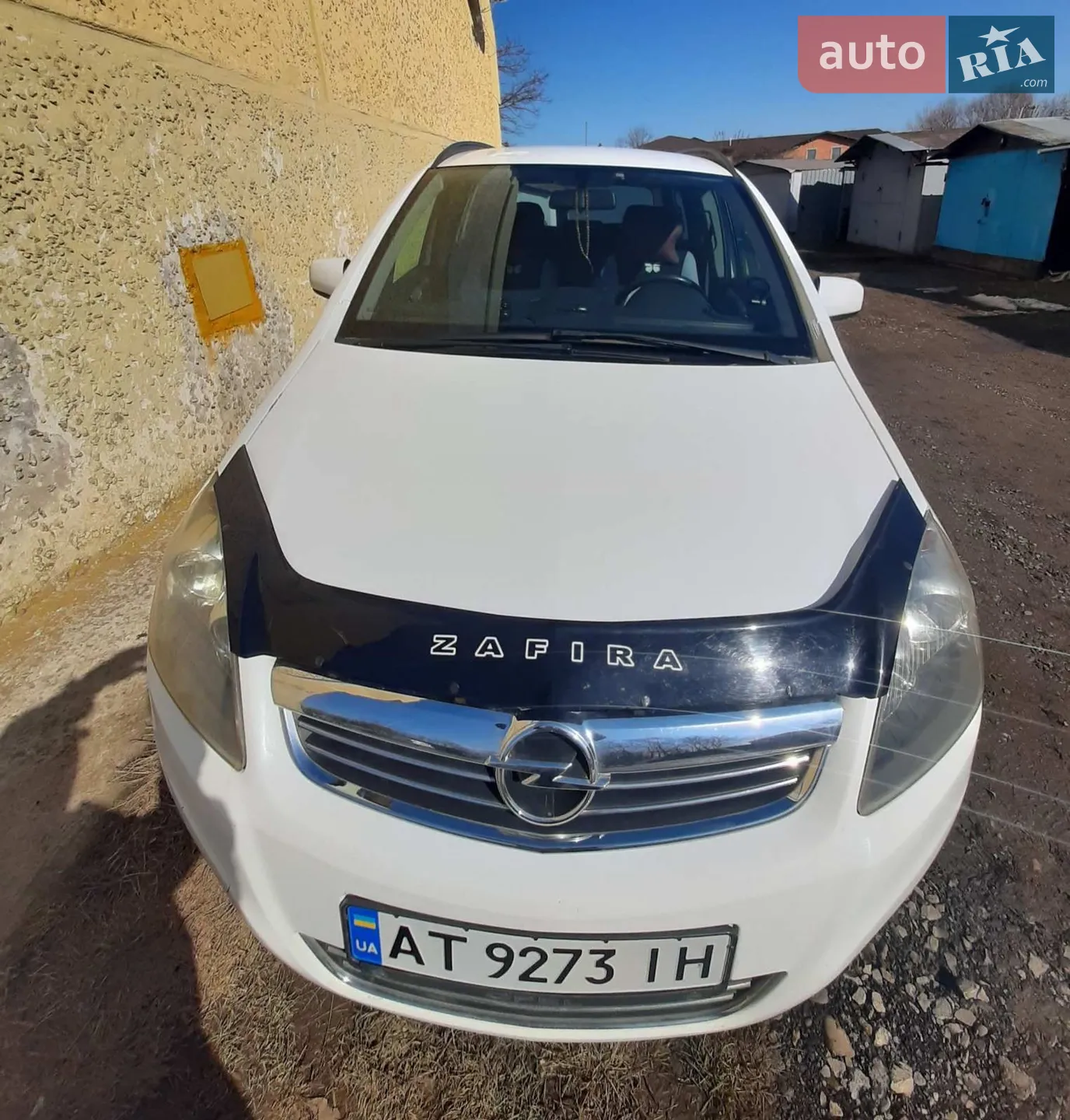 Opel Zafira 2010 — 1
