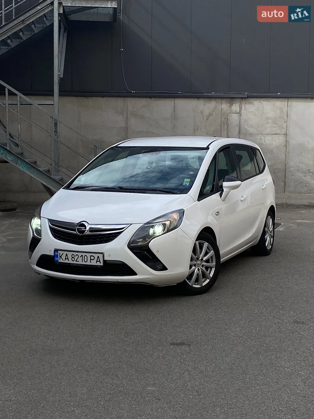 Opel Zafira, 2016