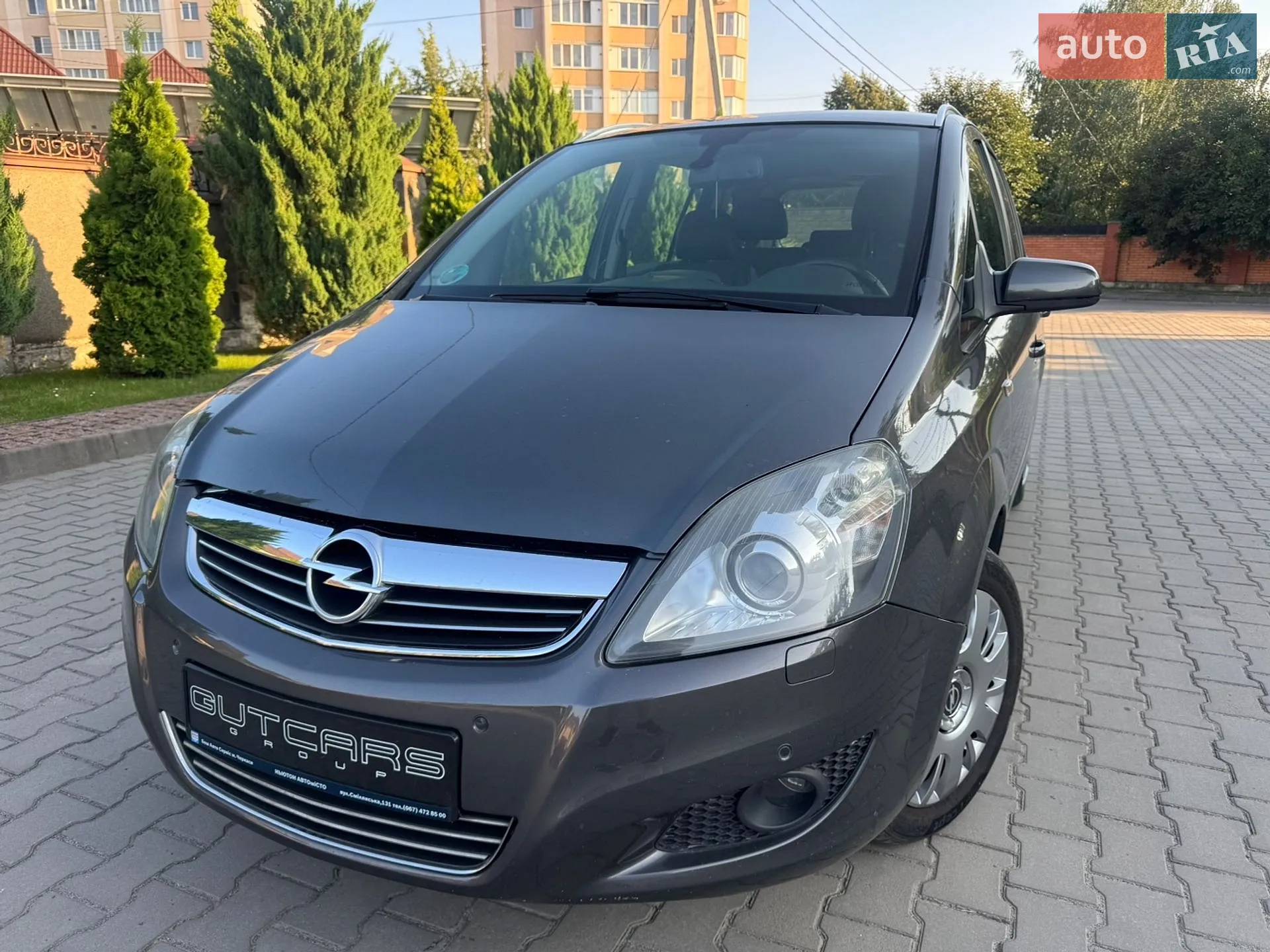 Opel Zafira 2009 — 1