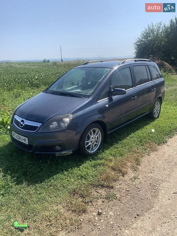 Opel Zafira, 2005