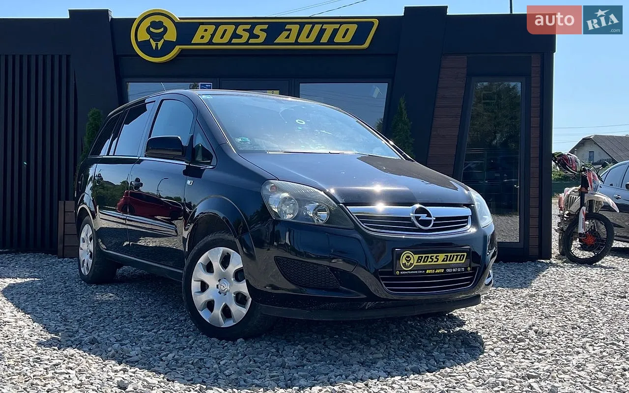 Opel Zafira, 2011