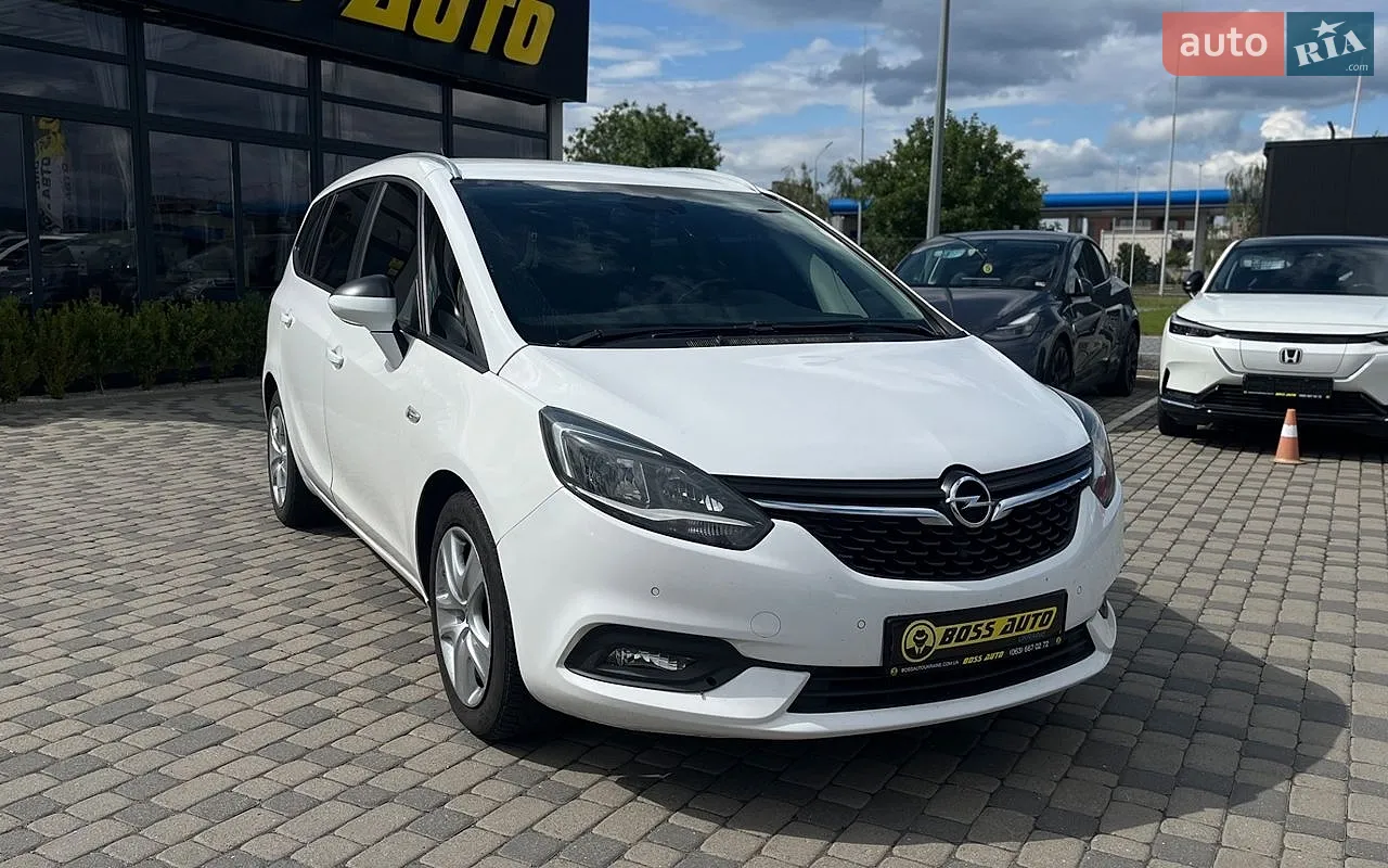 Opel Zafira, 2016