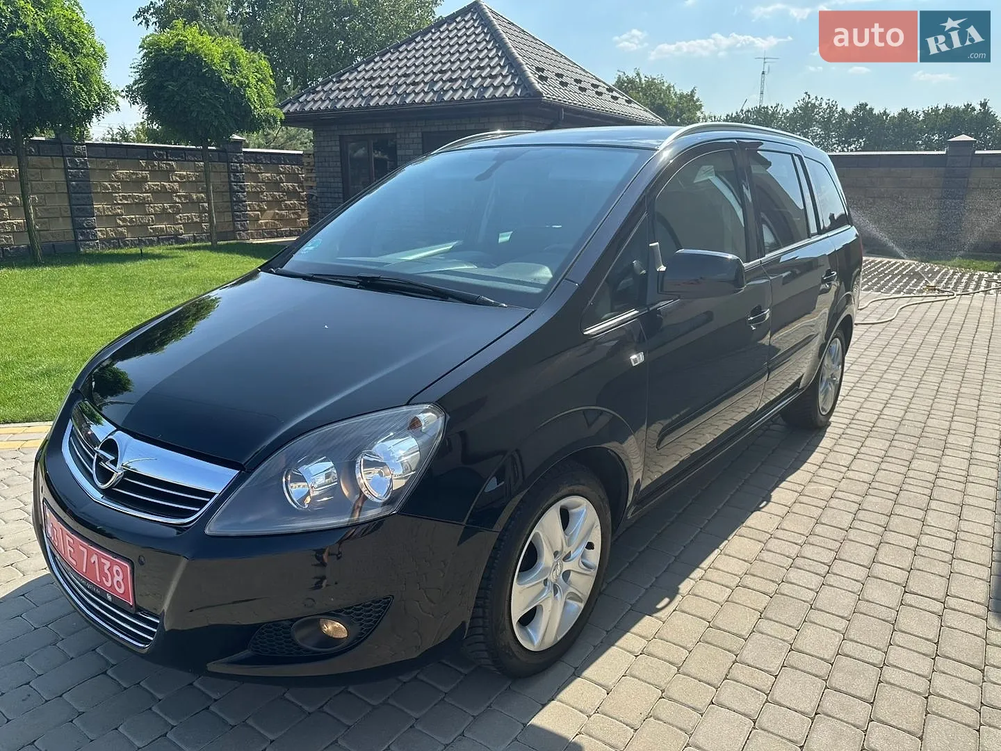 Opel Zafira, 2011