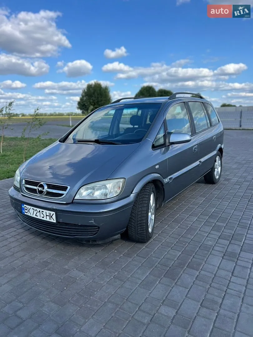 Opel Zafira, 2004