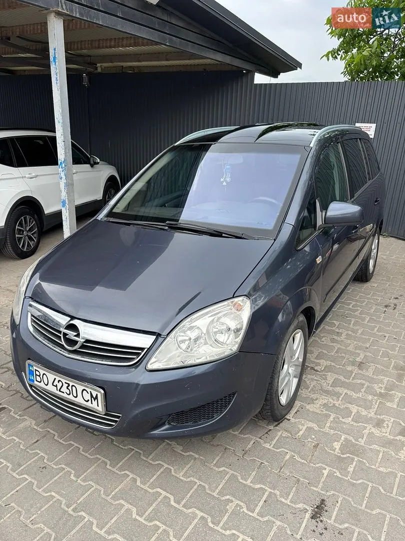 Opel Zafira, 2009