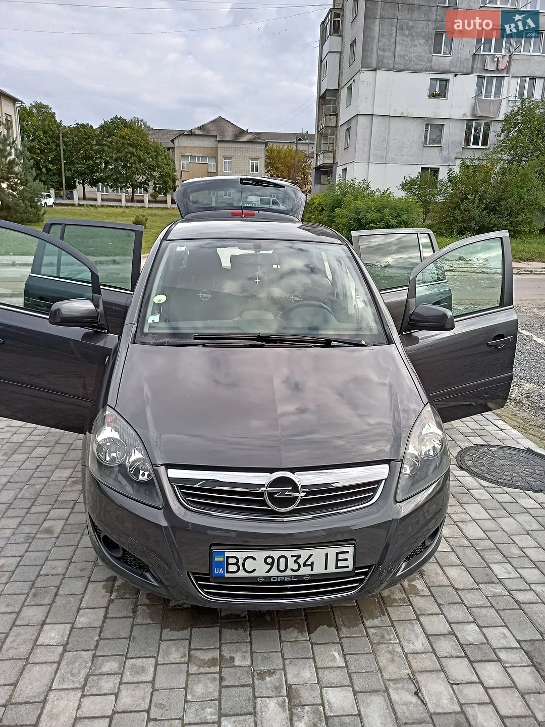Opel Zafira, 2011