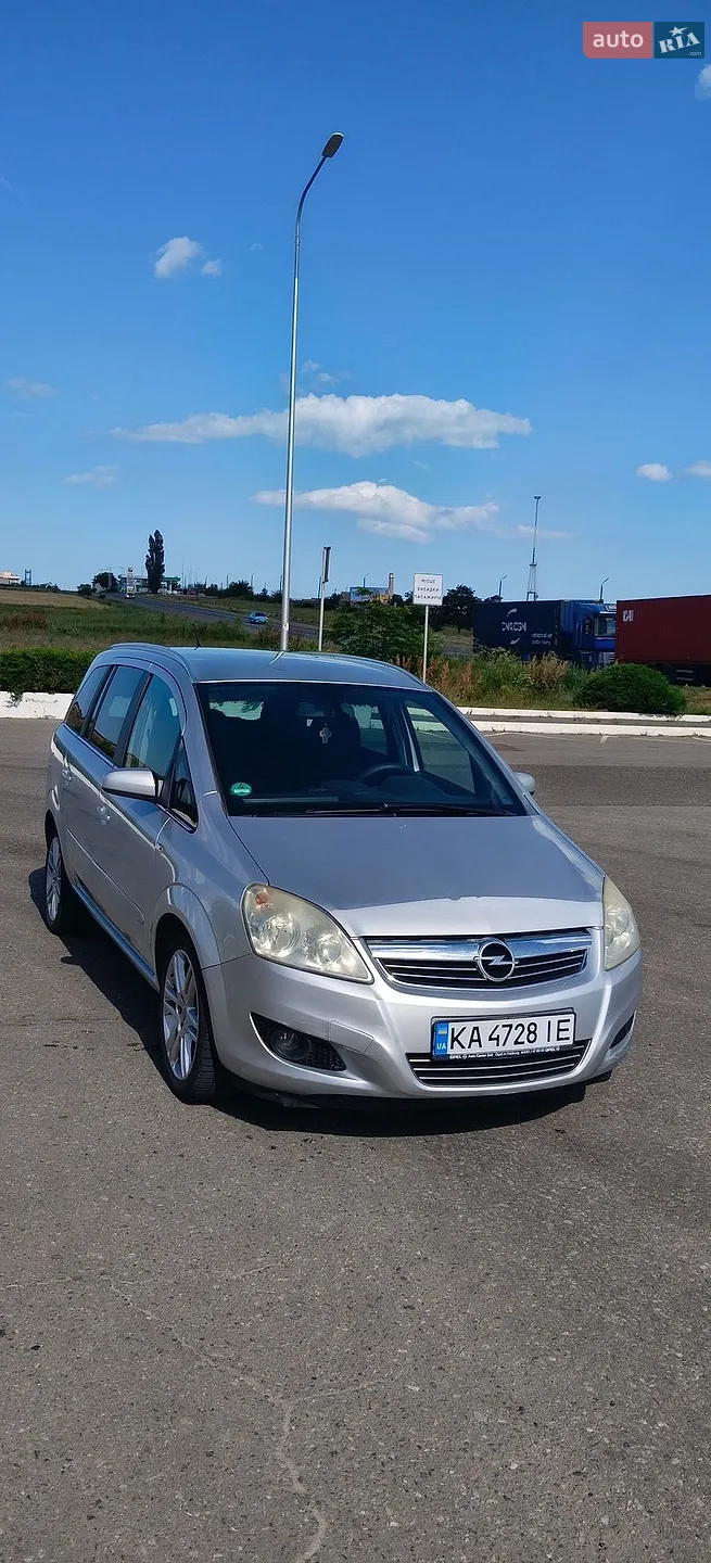 Opel Zafira, 2009