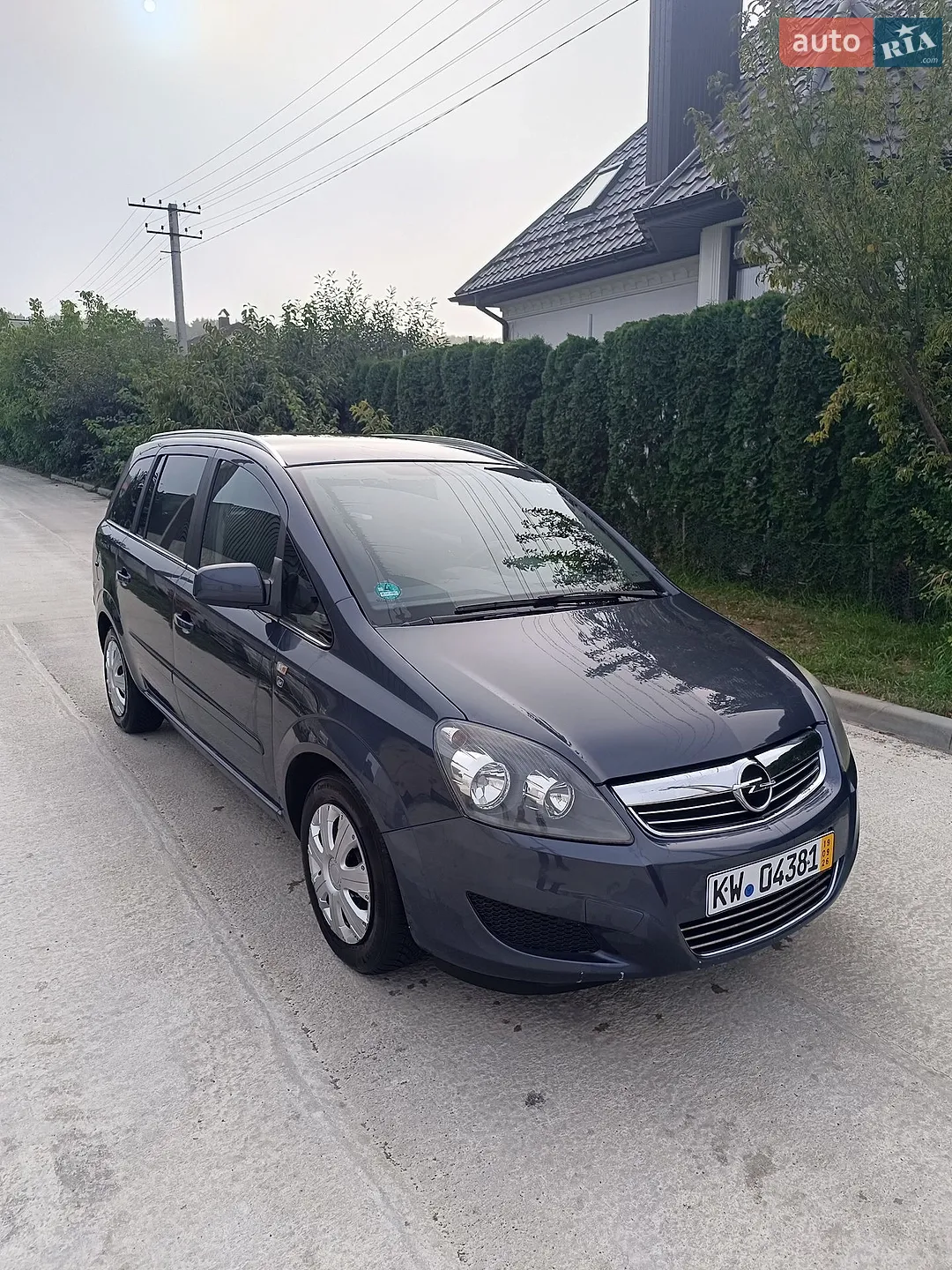 Opel Zafira, 2011