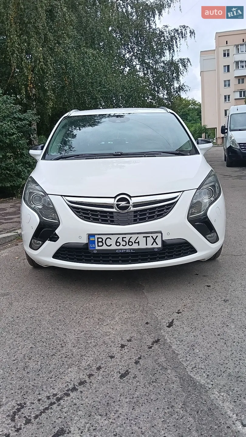 Opel Zafira, 2015