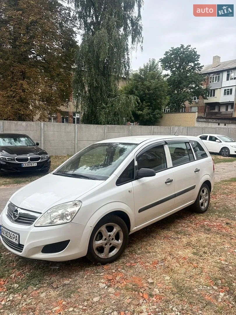 Opel Zafira, 2009
