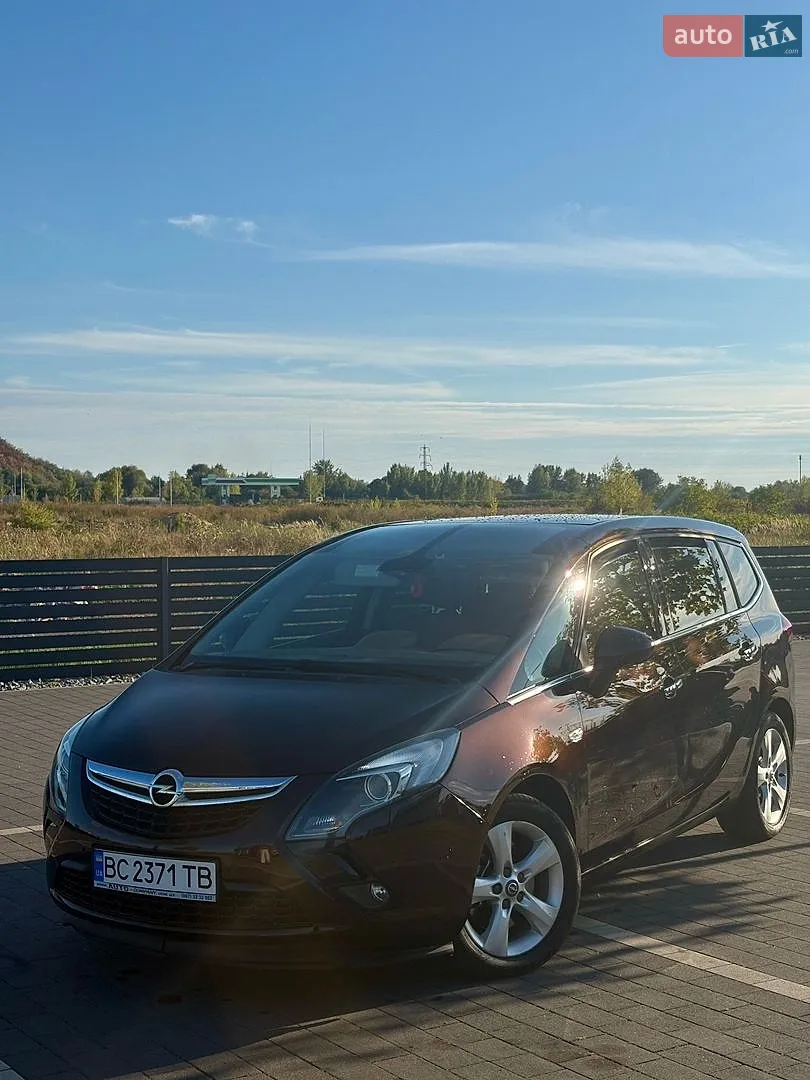 Opel Zafira, 2012