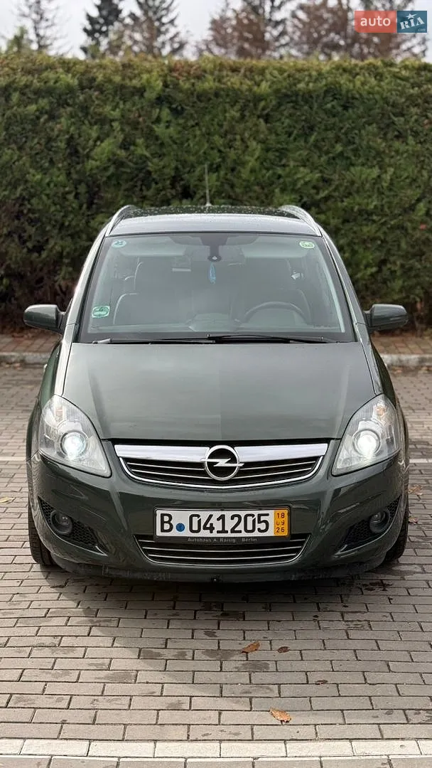 Opel Zafira, 2009