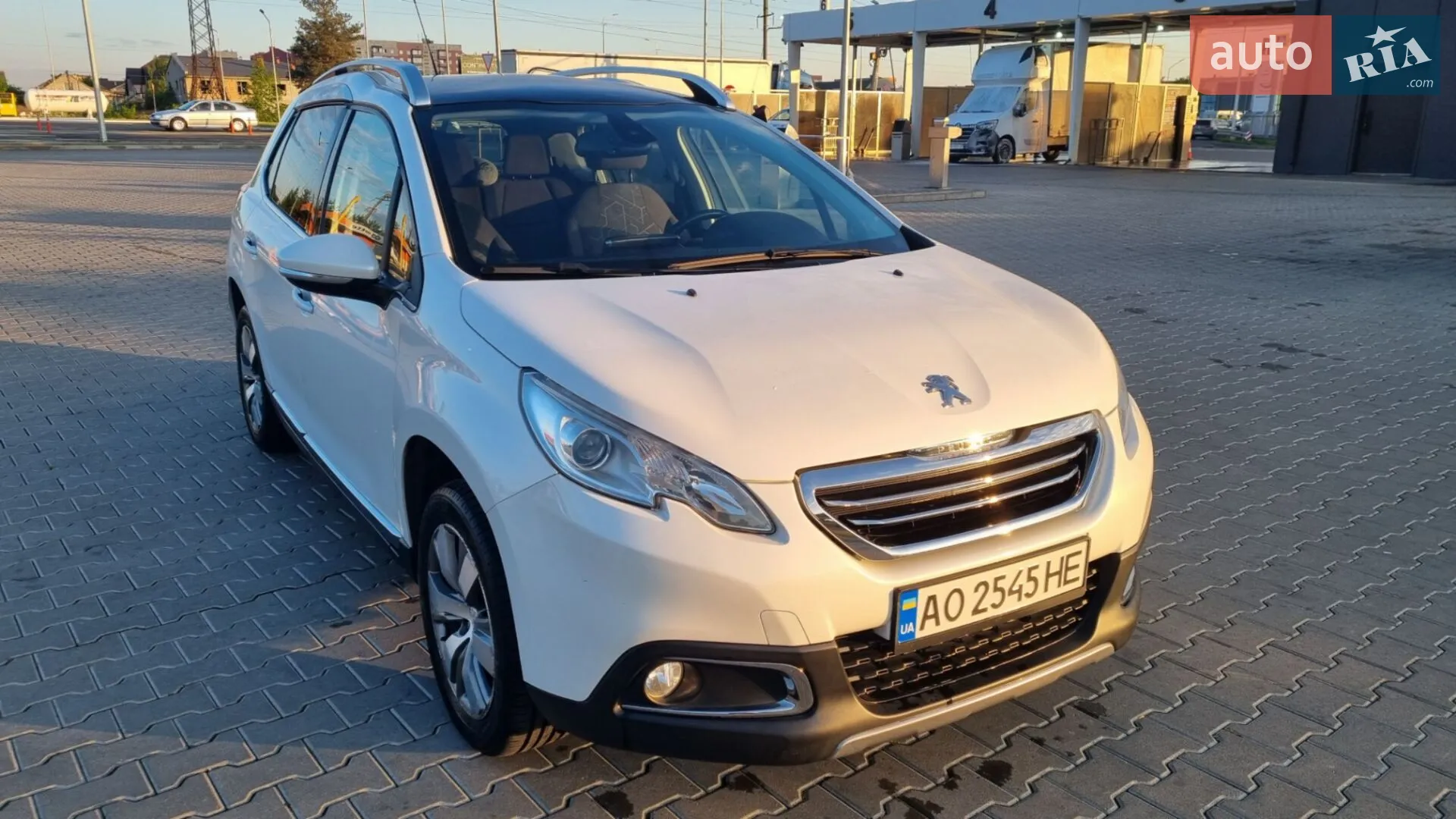 Peugeot 2008, 2013