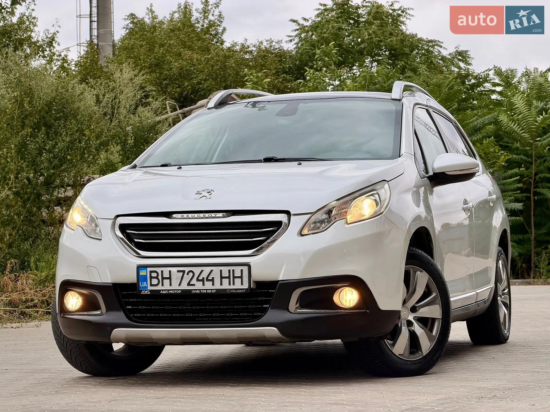 Peugeot 2008, 2015