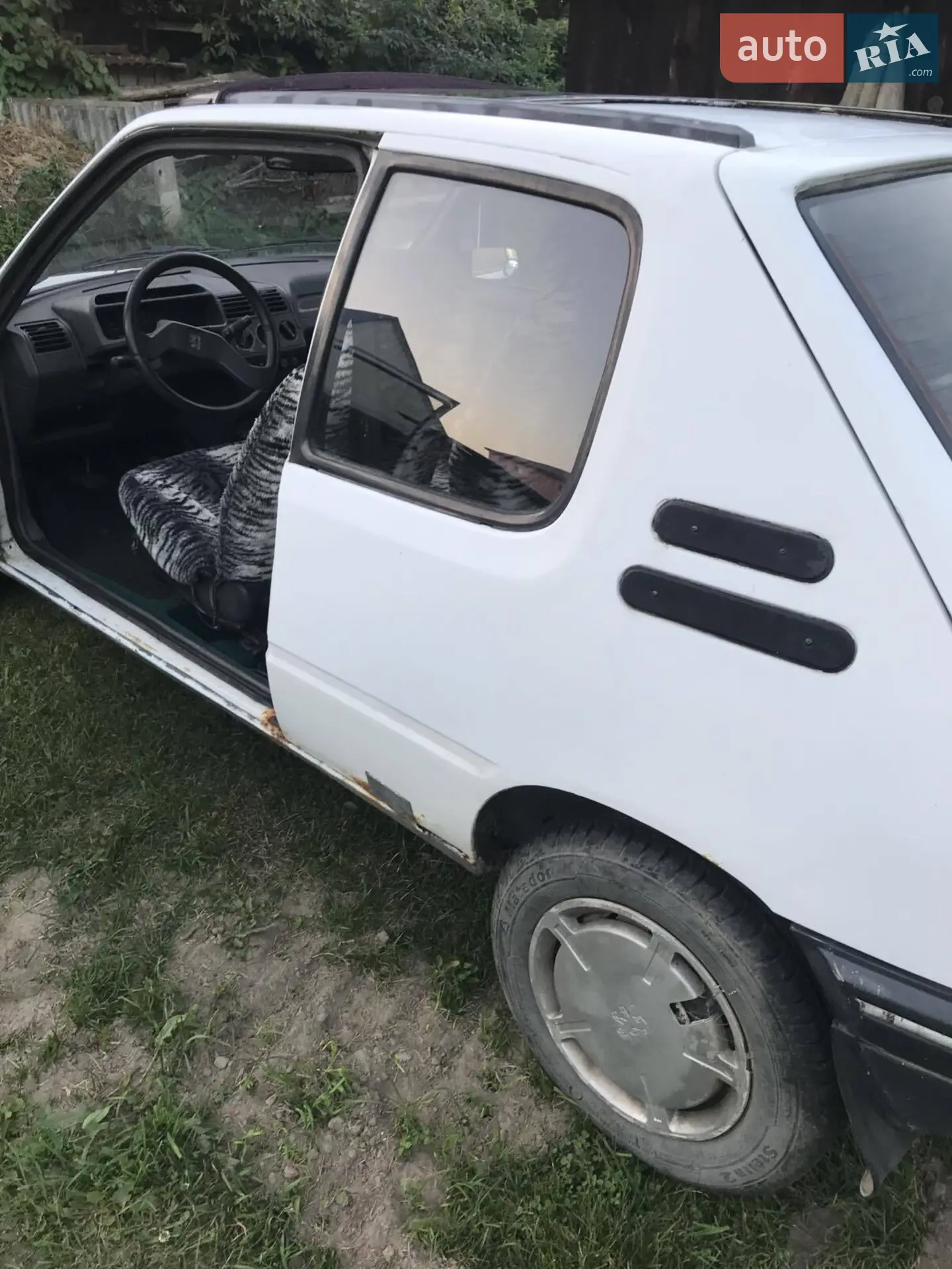Peugeot 205, 1988