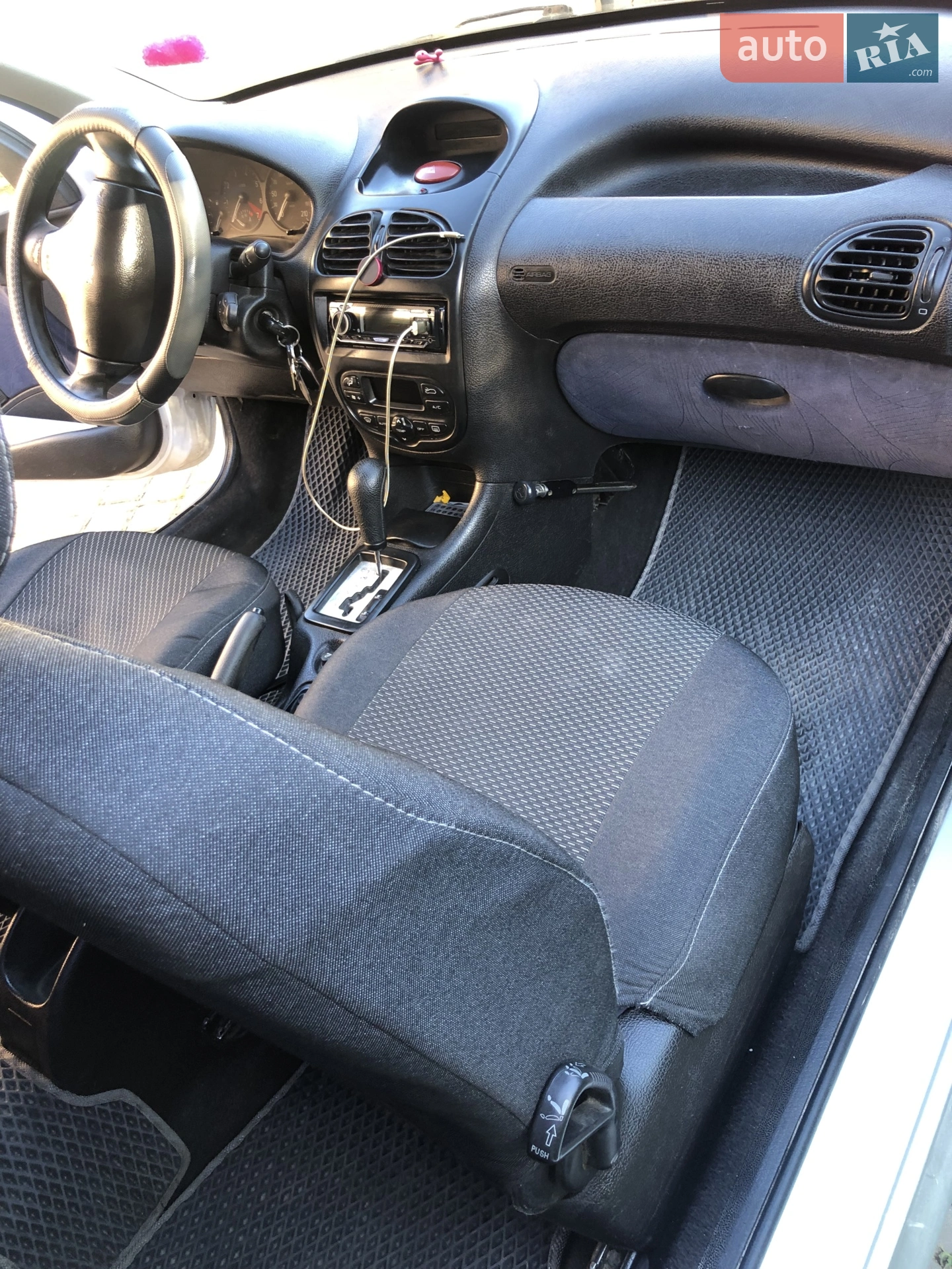 Peugeot 206, 2002