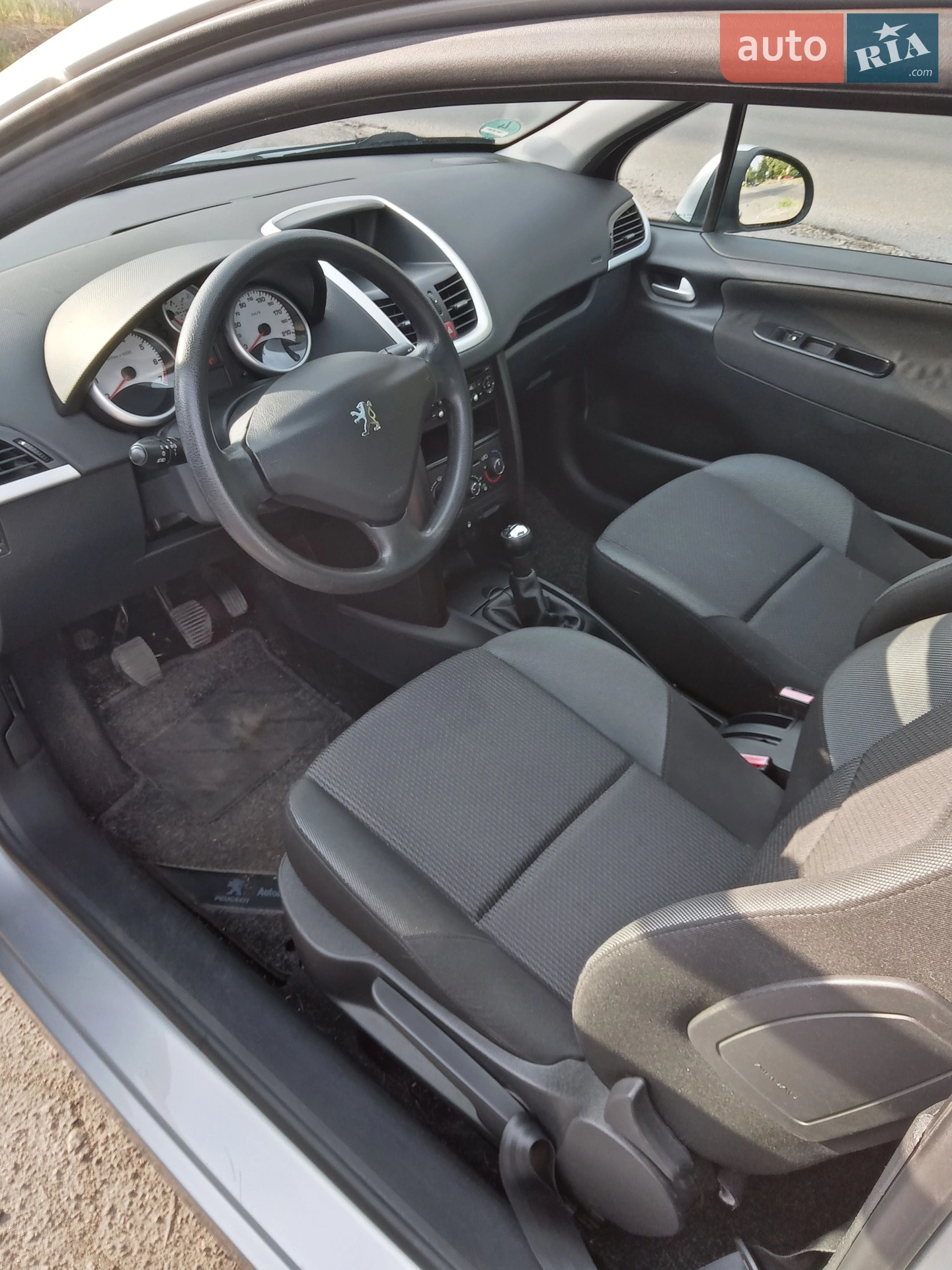 Peugeot 207, 2010