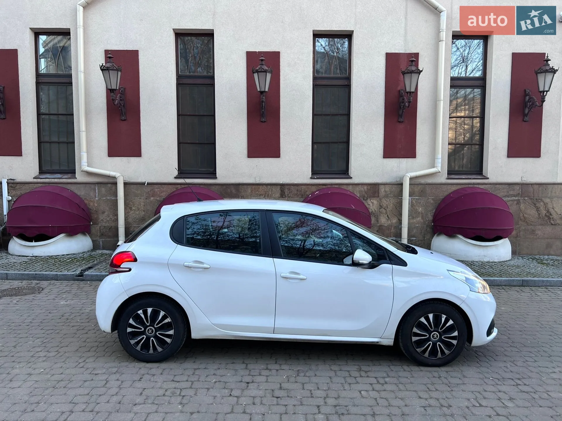 Peugeot 208, 2016