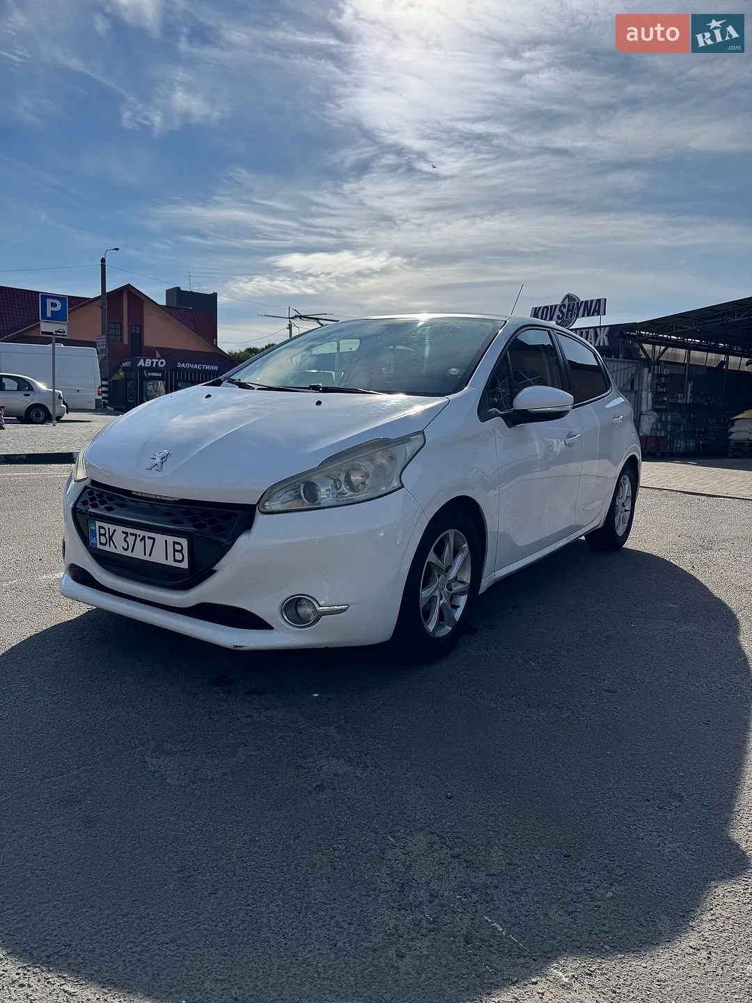 Peugeot 208, 2012