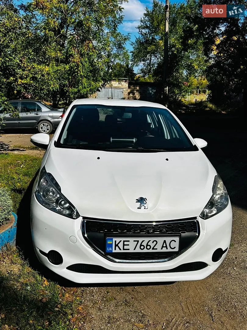 Peugeot 208, 2014
