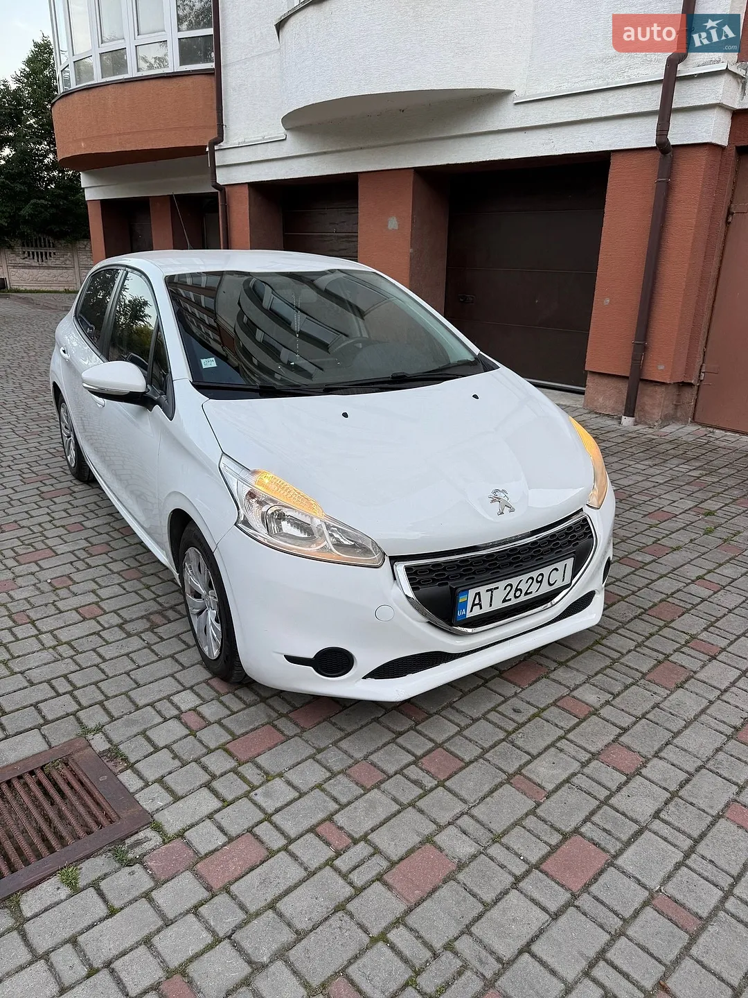 Peugeot 208, 2013