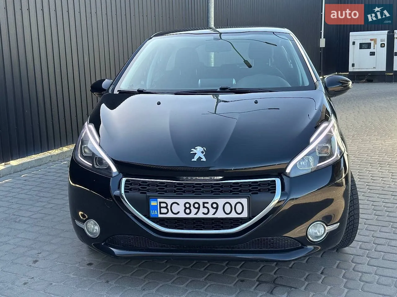 Peugeot 208, 2012