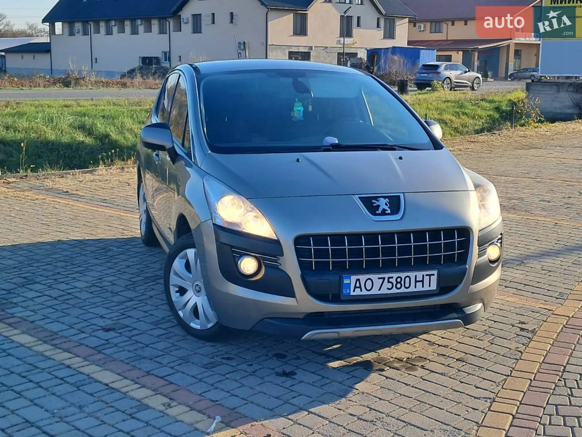 Peugeot 3008, 2013