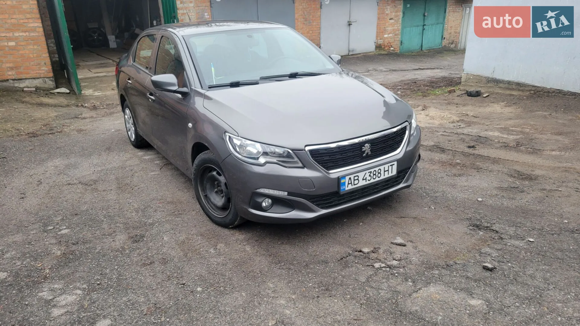 Peugeot 301, 2018