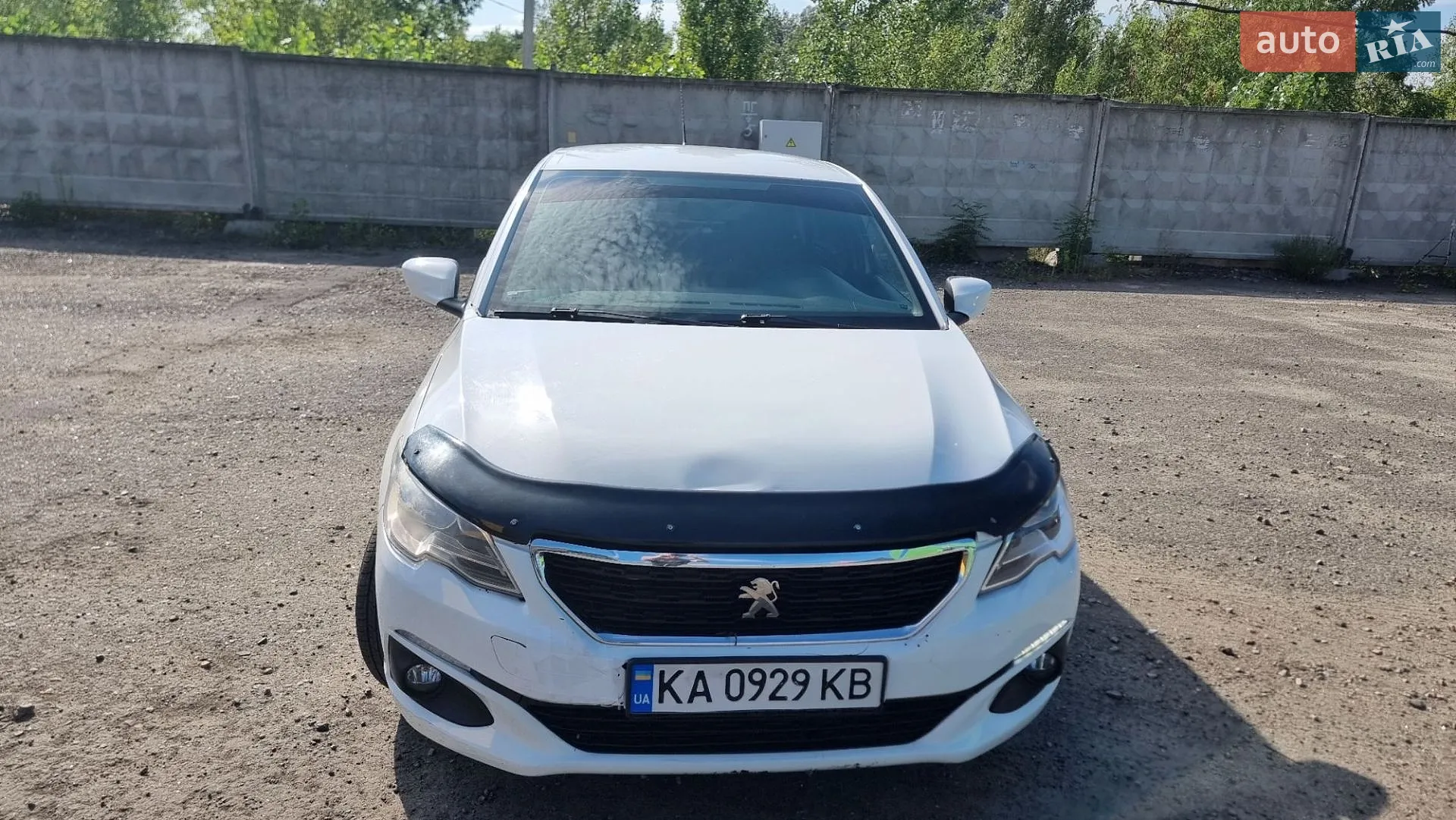 Peugeot 301, 2018
