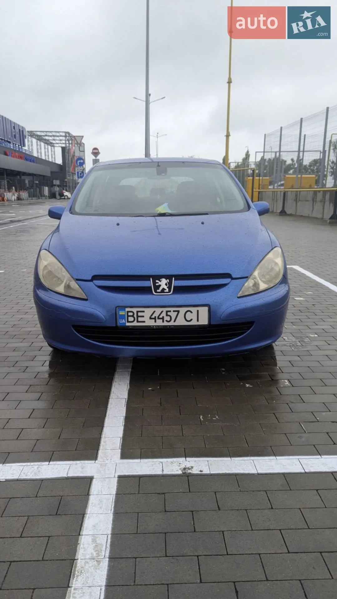 Peugeot 307, 2001