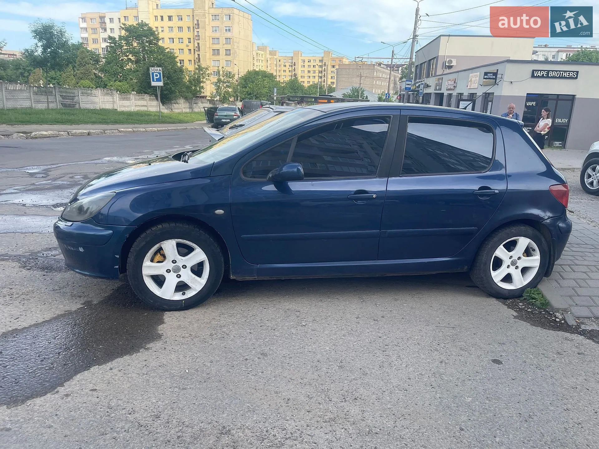 Peugeot 307, 2001