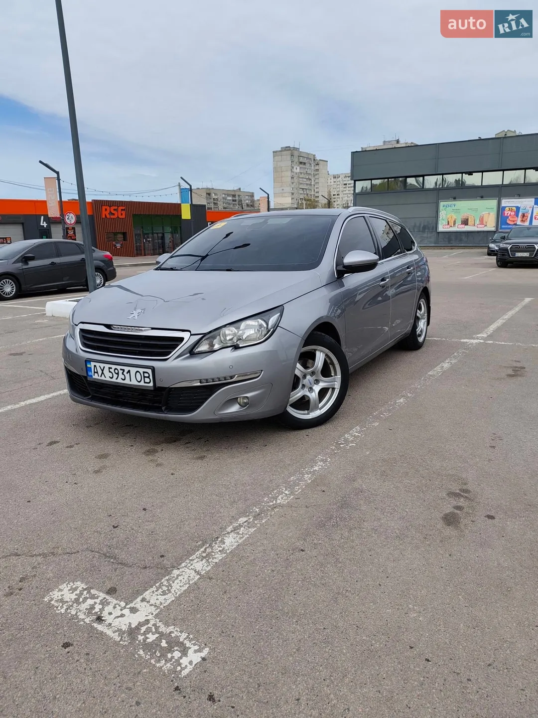 Peugeot 308, 2015