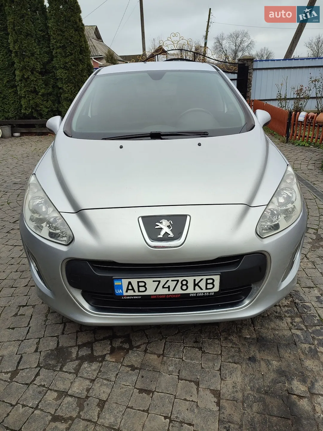Peugeot 308, 2011