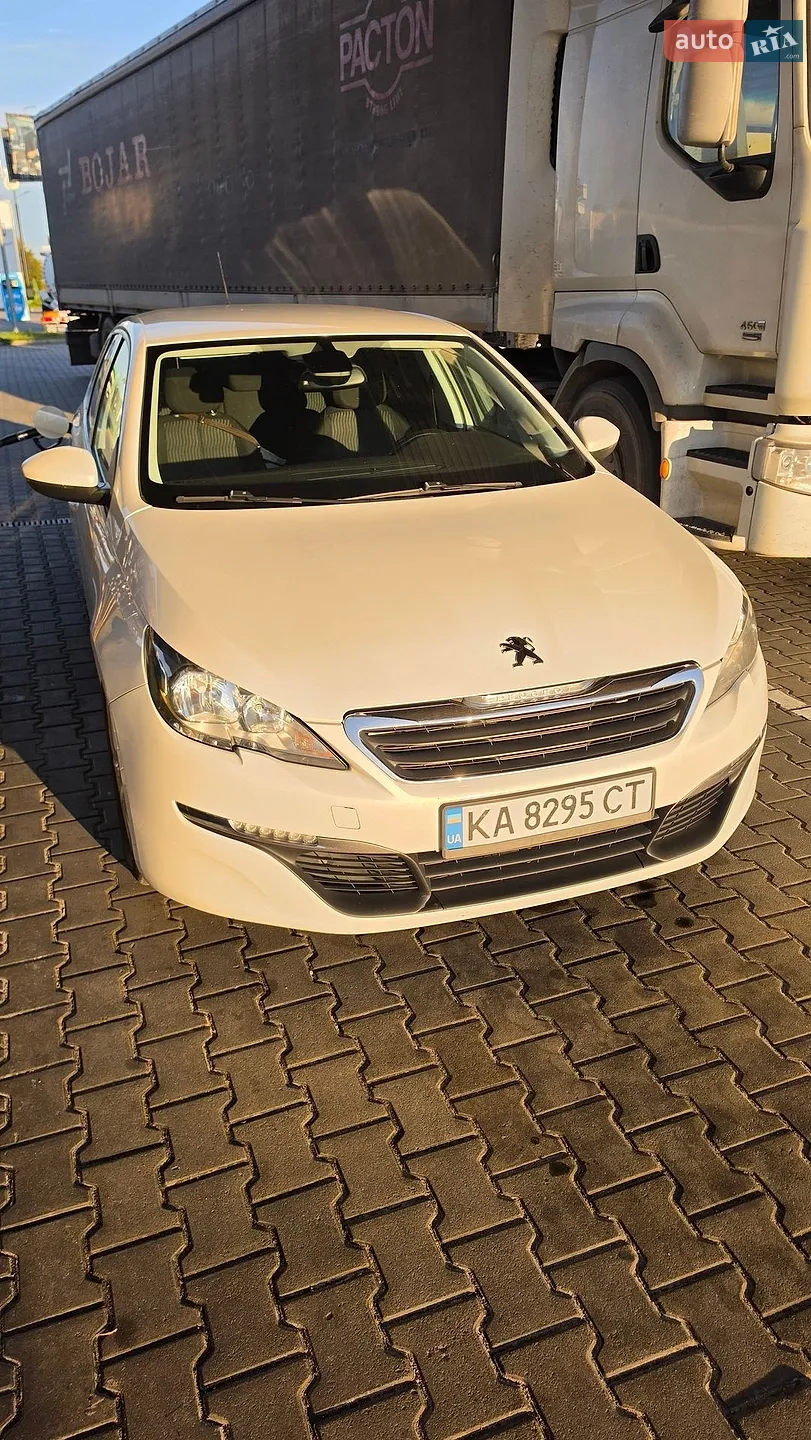 Peugeot 308, 2015