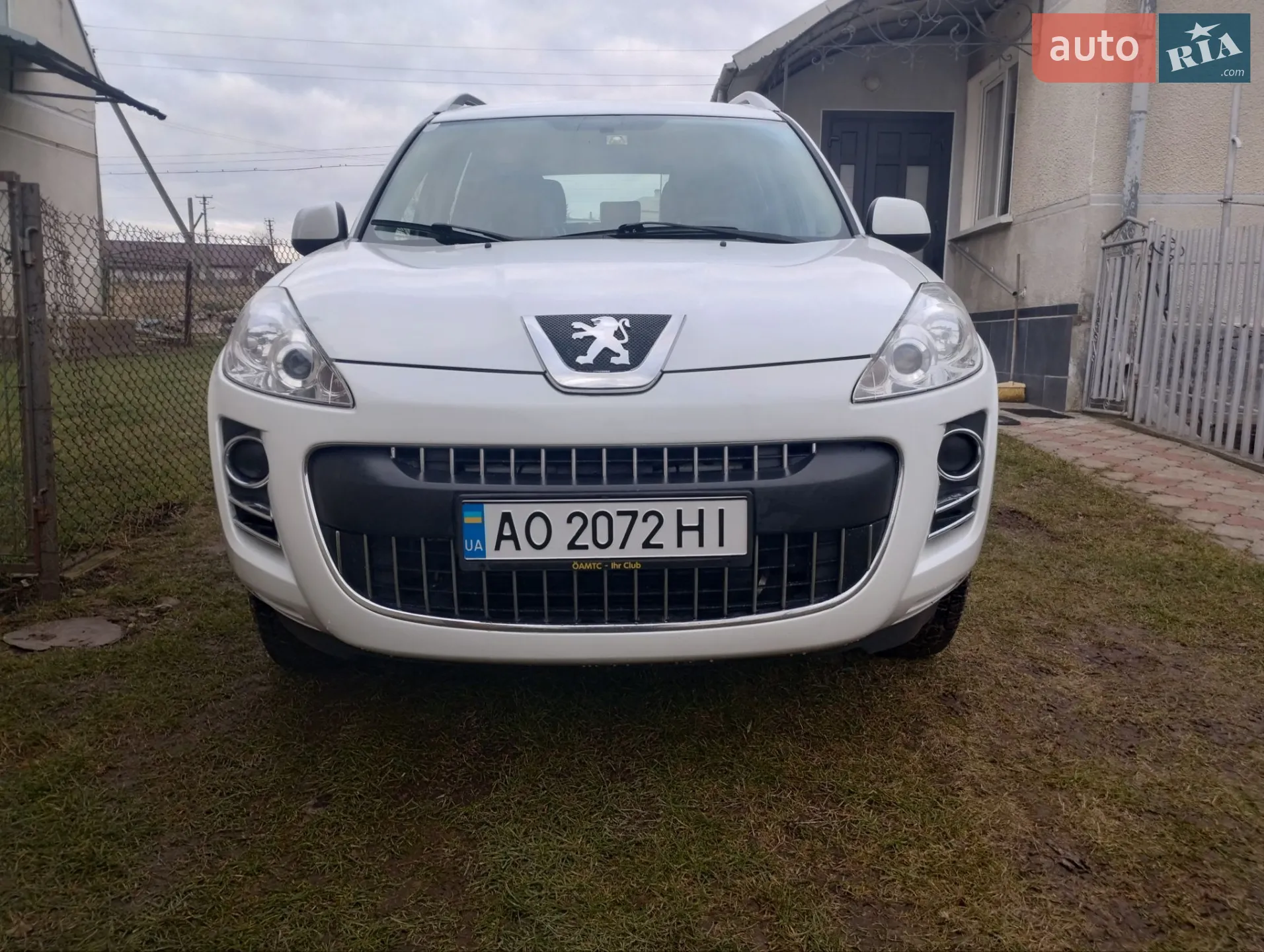 Peugeot 4007, 2012