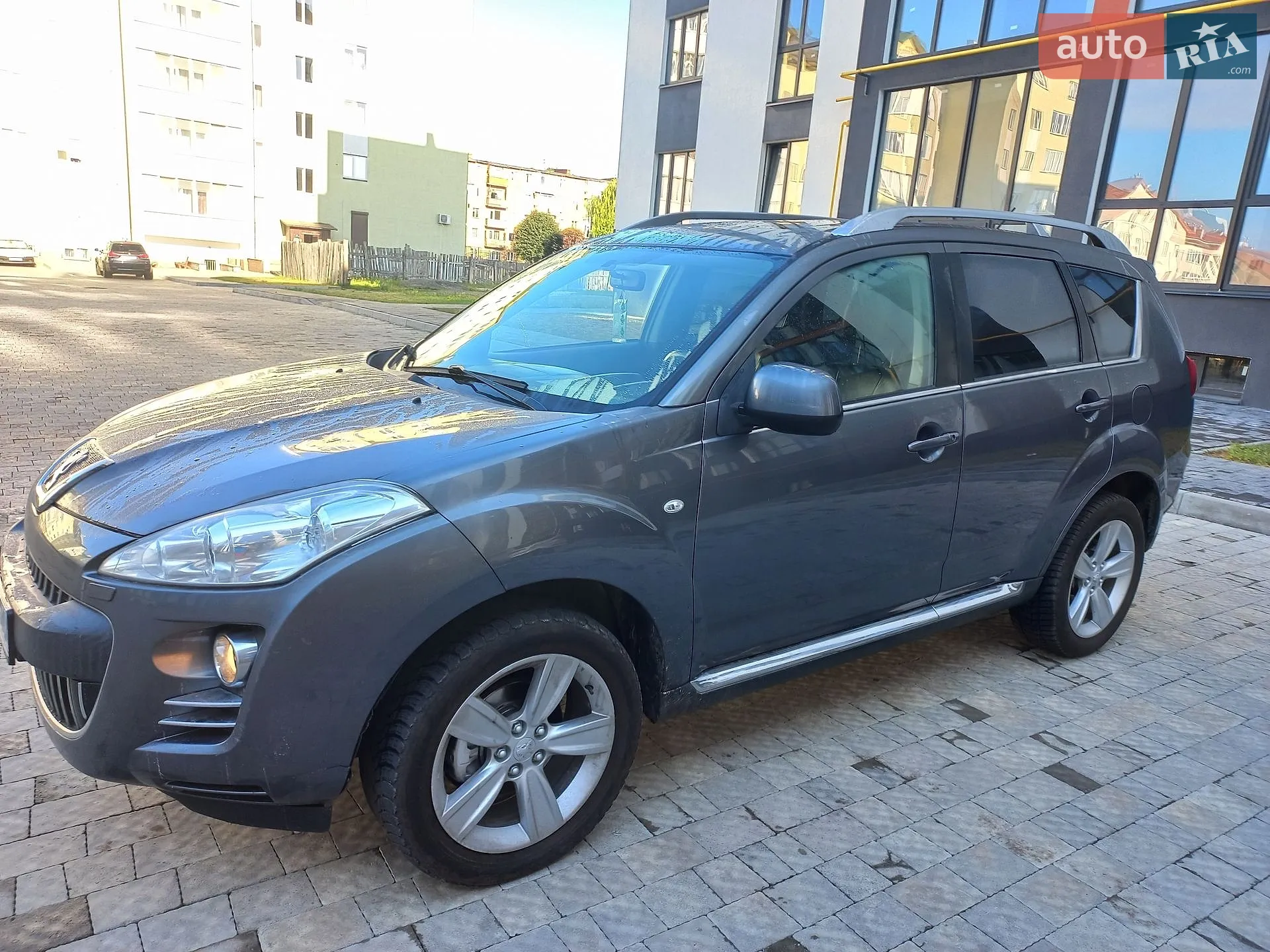 Peugeot 4007, 2009