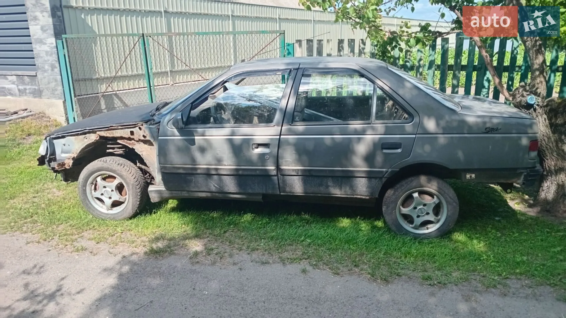 Peugeot 405, 1988