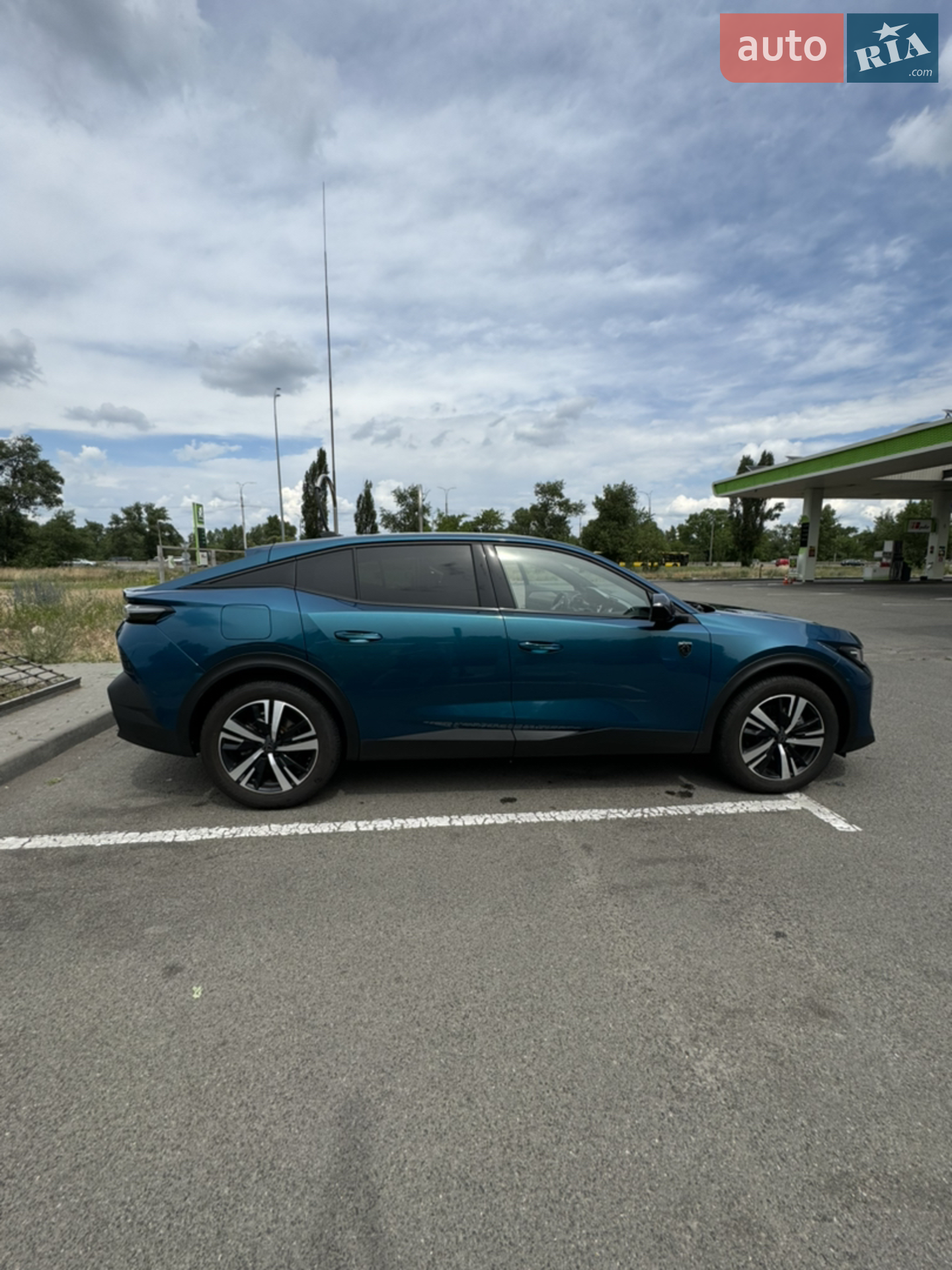 Peugeot 408, 2023